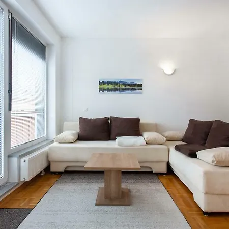 Apartma Luna דירה