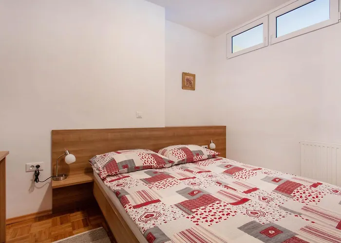 Apartma Luna Apartment *